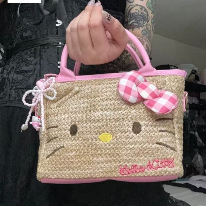 New 2026 Sanrio's HelloKitty H – Luxury Bags From Japan Bewertung und Preis