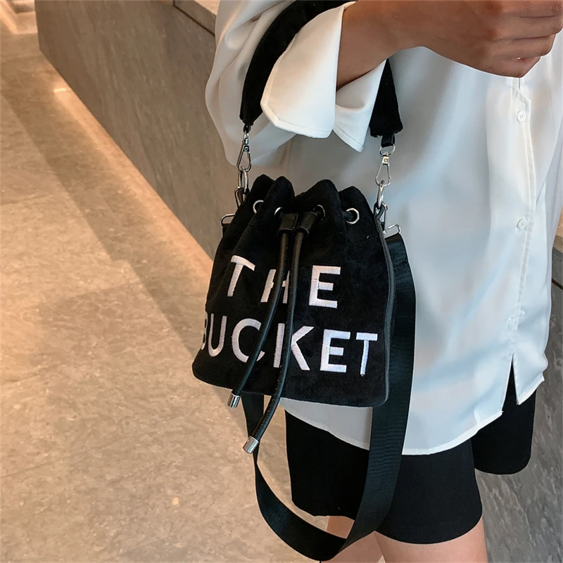 Winter Bucket Bag Designer Cro – Luxury Bags Sling Bewertung und Preis