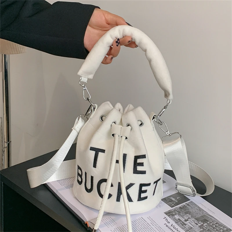 Winter Bucket Bag Designer Cro – Luxury Bags Sling Bewertung und Preis