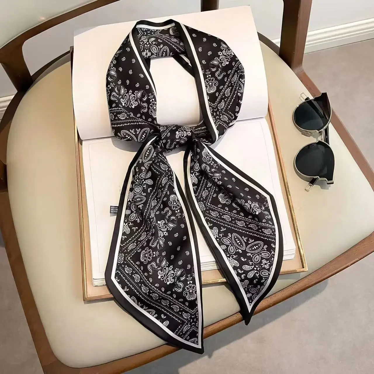 Design Print Skinny Scarf Plai – Luxury Bags Trending Bewertung und Preis
