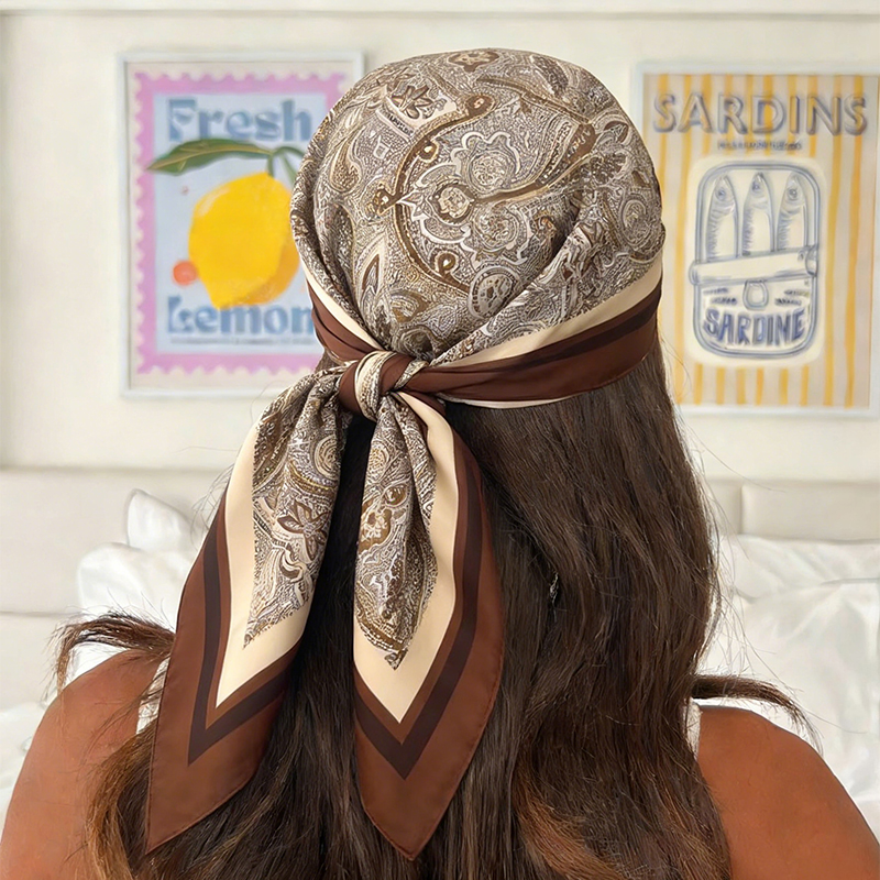 Luxury Women Silk Square Scarf – Luxury Bags Trending Bewertung und Preis