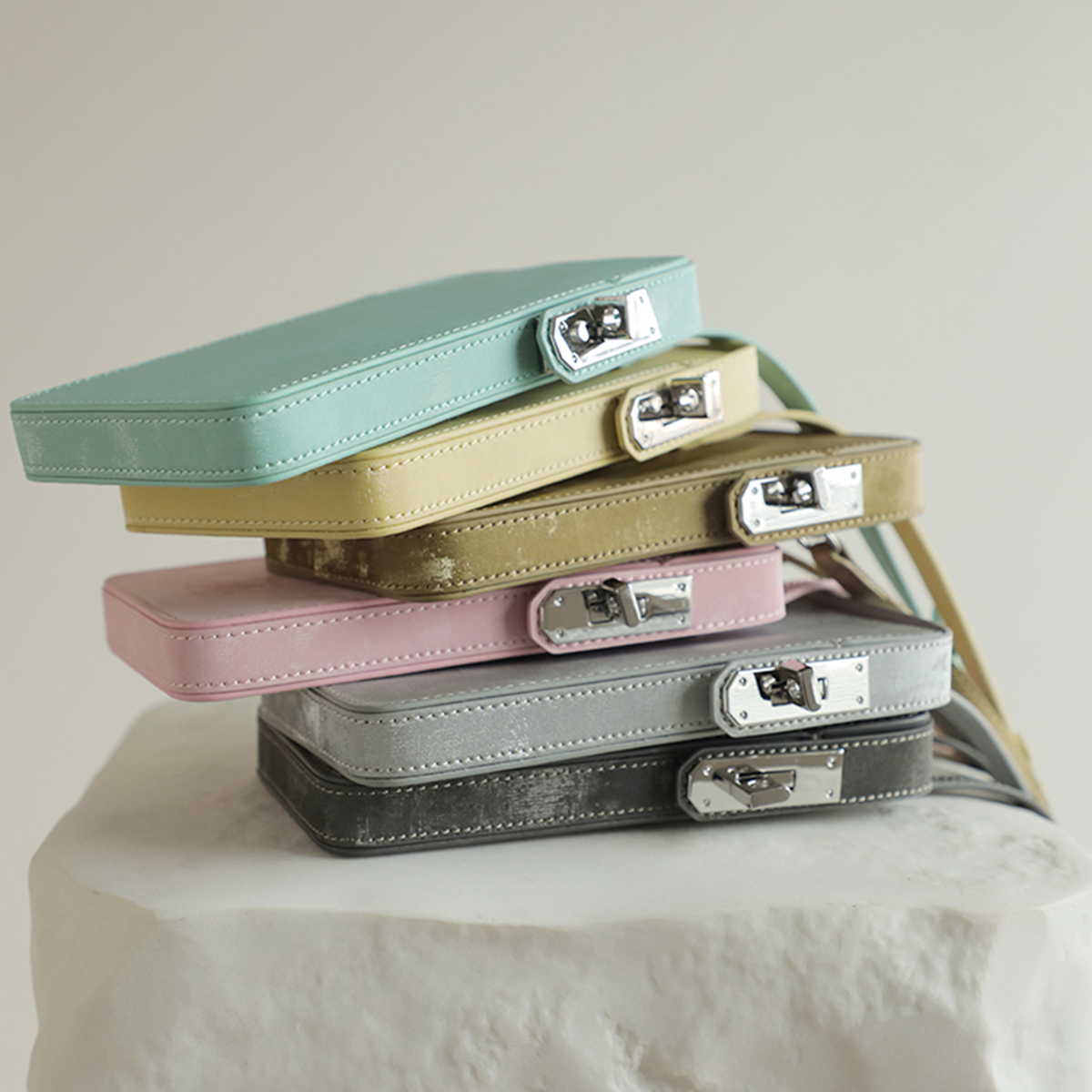 Luxury Fashion Velvet Leather  – Luxury Bags Sling Bewertung und Preis