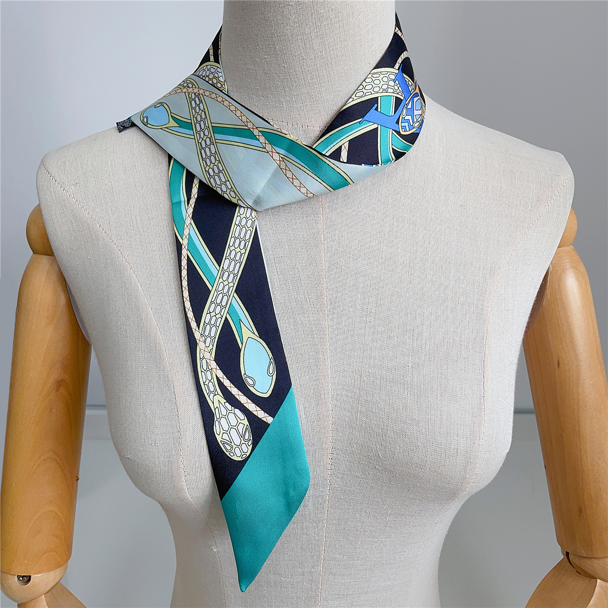 New Brand Design Colored Snake – Luxury Bags Trending Bewertung und Preis